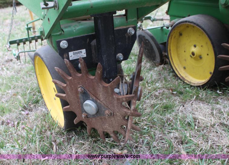 image for item H2162 1983 John Deere 7100 eight row planter