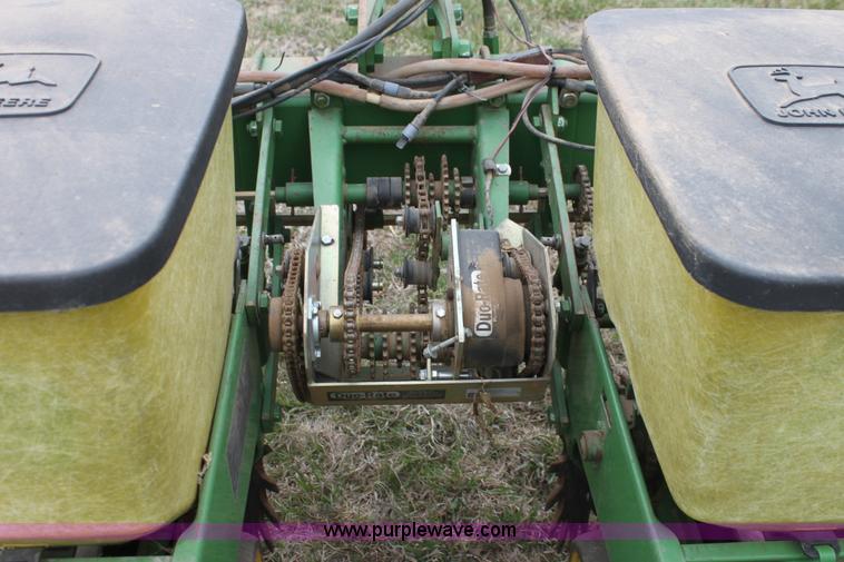 image for item H2162 1983 John Deere 7100 eight row planter