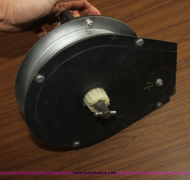 image for item H2162 1983 John Deere 7100 eight row planter