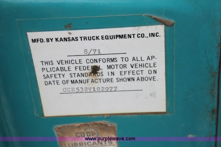 image for item H2177 1972 Chevrolet C50 grain truck