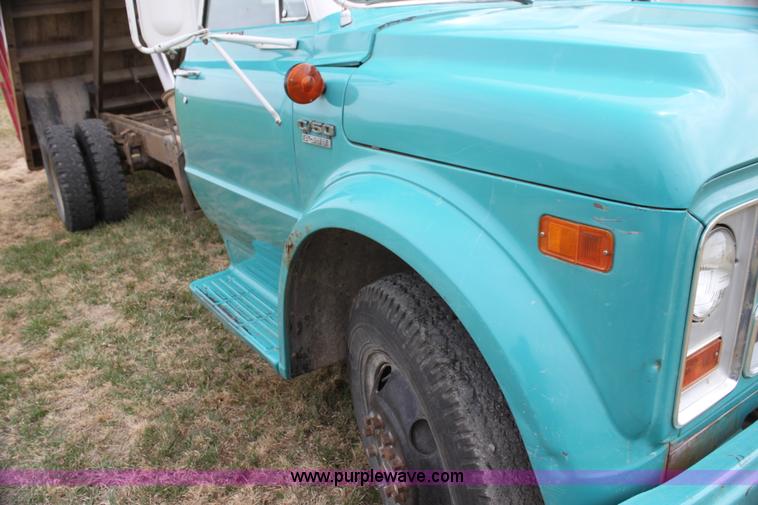 image for item H2177 1972 Chevrolet C50 grain truck