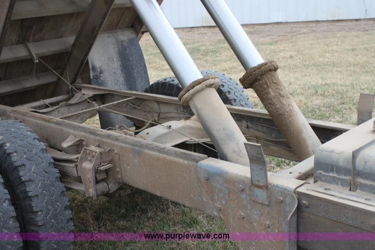 image for item H2177 1972 Chevrolet C50 grain truck