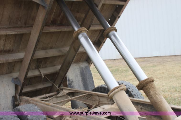 image for item H2177 1972 Chevrolet C50 grain truck