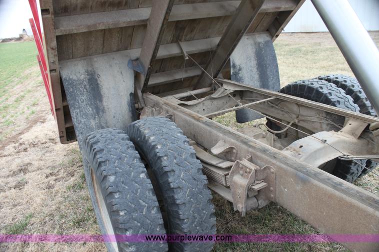 image for item H2177 1972 Chevrolet C50 grain truck