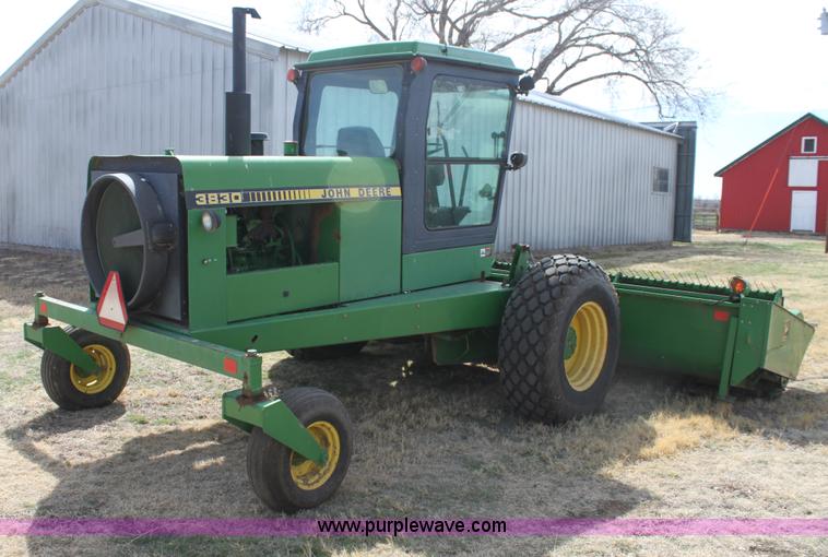 image for item H2197 1995 John Deere 3830 swather