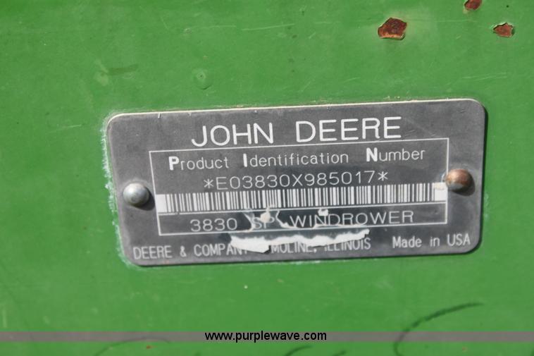 image for item H2197 1995 John Deere 3830 swather