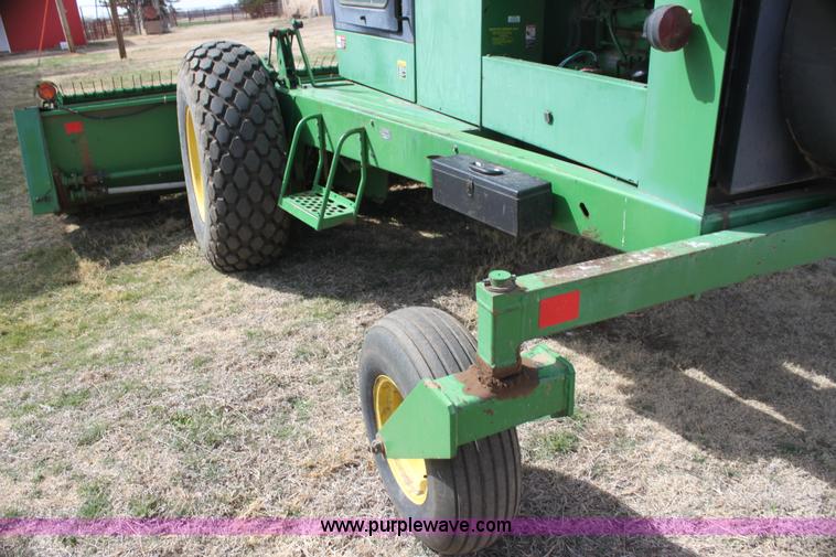 image for item H2197 1995 John Deere 3830 swather