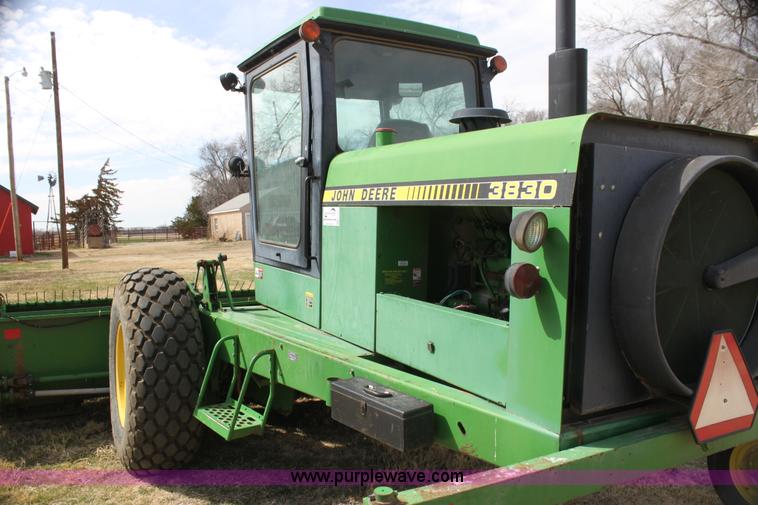 image for item H2197 1995 John Deere 3830 swather