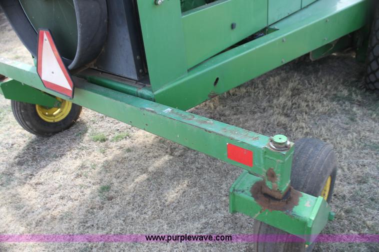 image for item H2197 1995 John Deere 3830 swather