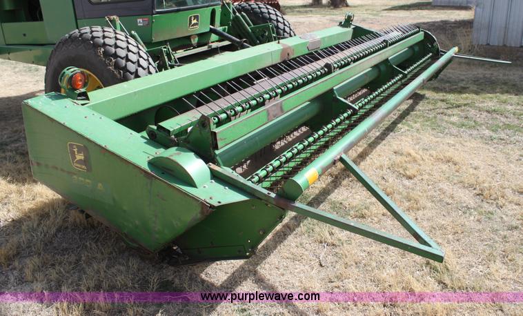 image for item H2197 1995 John Deere 3830 swather