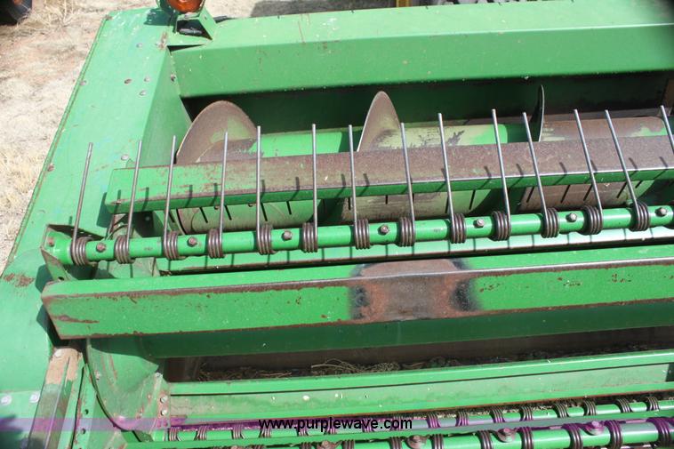 image for item H2197 1995 John Deere 3830 swather