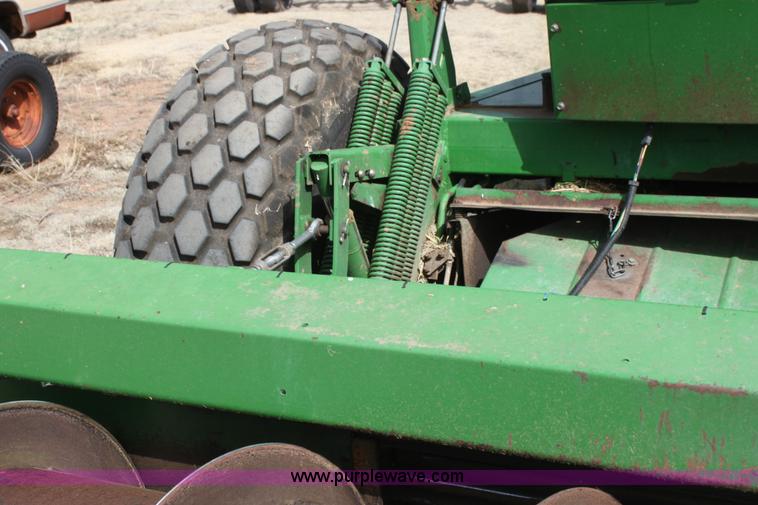image for item H2197 1995 John Deere 3830 swather