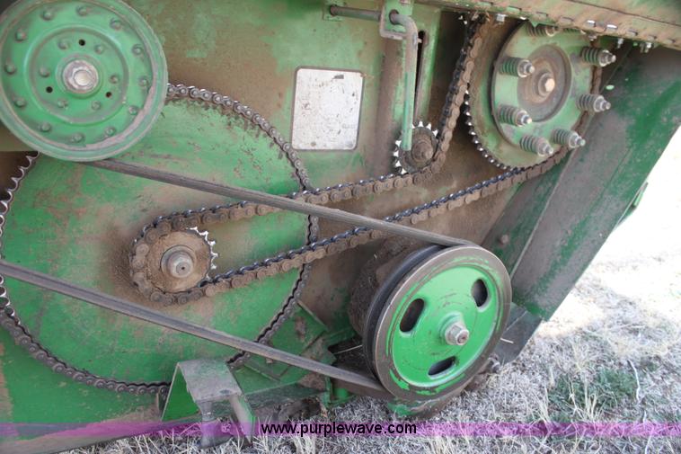 image for item H2197 1995 John Deere 3830 swather