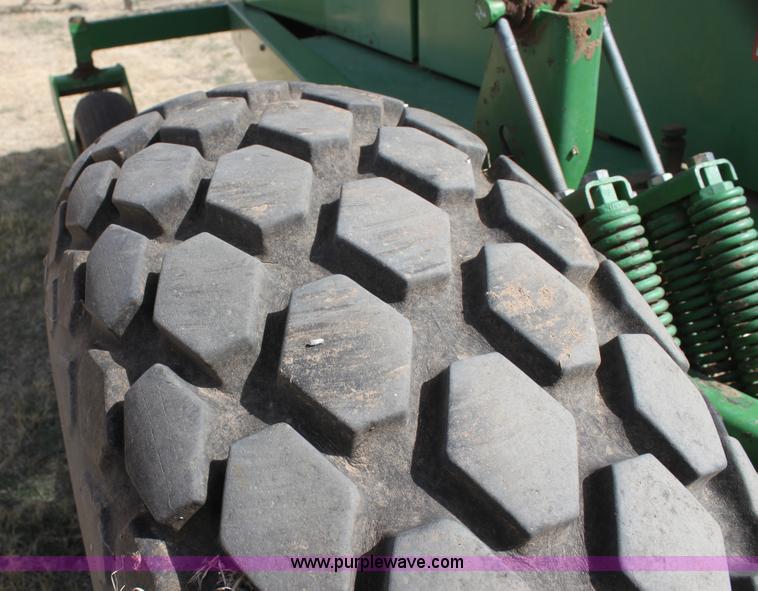 image for item H2197 1995 John Deere 3830 swather