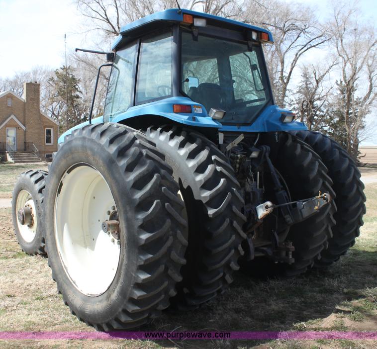 image for item H2202 1998 New Holland 8970 MFWD tractor