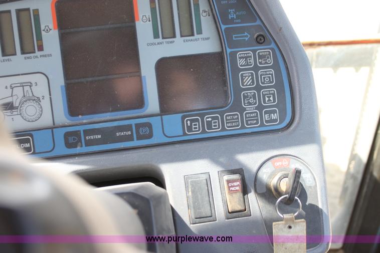 image for item H2202 1998 New Holland 8970 MFWD tractor