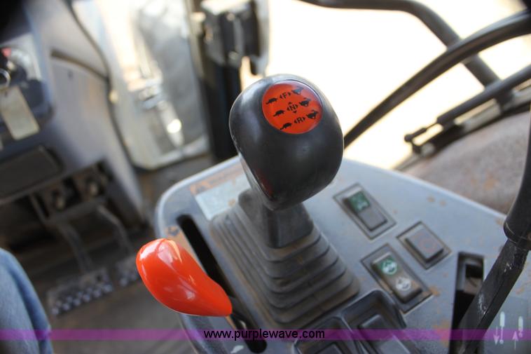 image for item H2202 1998 New Holland 8970 MFWD tractor