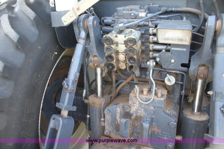 image for item H2202 1998 New Holland 8970 MFWD tractor