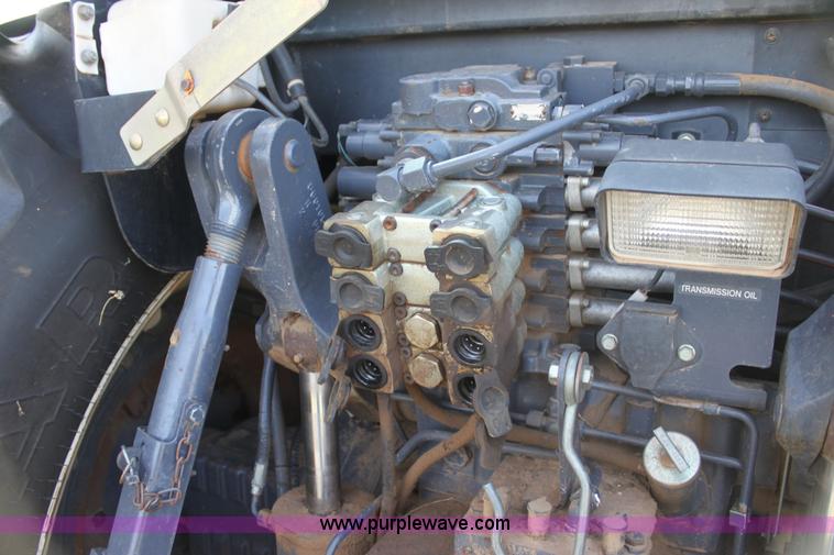 image for item H2202 1998 New Holland 8970 MFWD tractor