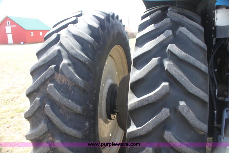 image for item H2202 1998 New Holland 8970 MFWD tractor