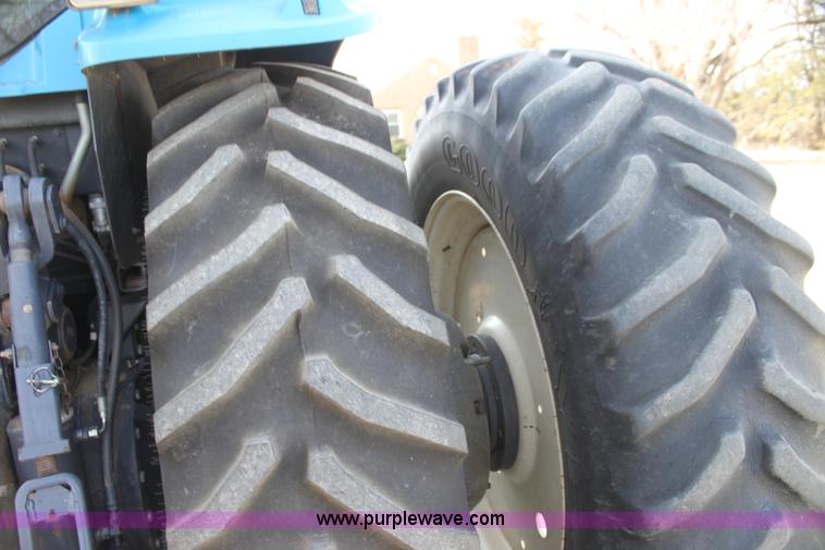 image for item H2202 1998 New Holland 8970 MFWD tractor