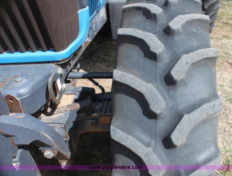 image for item H2202 1998 New Holland 8970 MFWD tractor