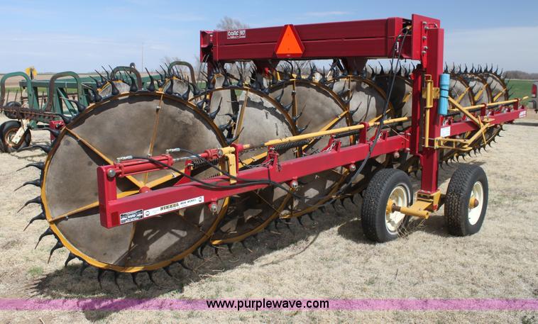 image for item H2206 1999 Darf 917 W-series nine wheel rake