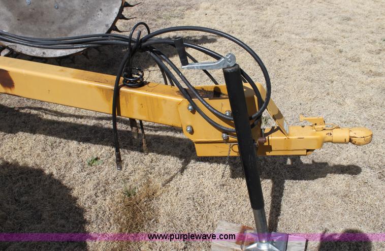 image for item H2206 1999 Darf 917 W-series nine wheel rake