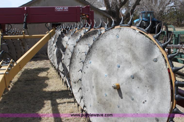 image for item H2206 1999 Darf 917 W-series nine wheel rake