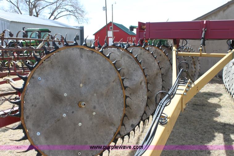 image for item H2206 1999 Darf 917 W-series nine wheel rake