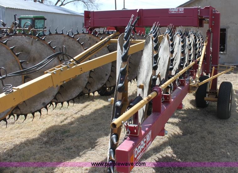 image for item H2206 1999 Darf 917 W-series nine wheel rake