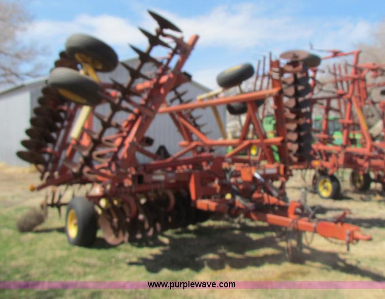 image for item H2210 2004 Krause 4990 28' folding disk