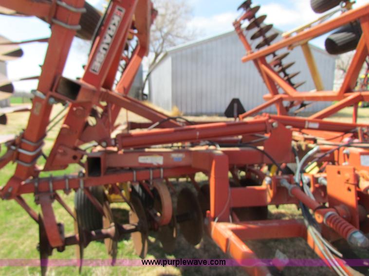 image for item H2210 2004 Krause 4990 28' folding disk