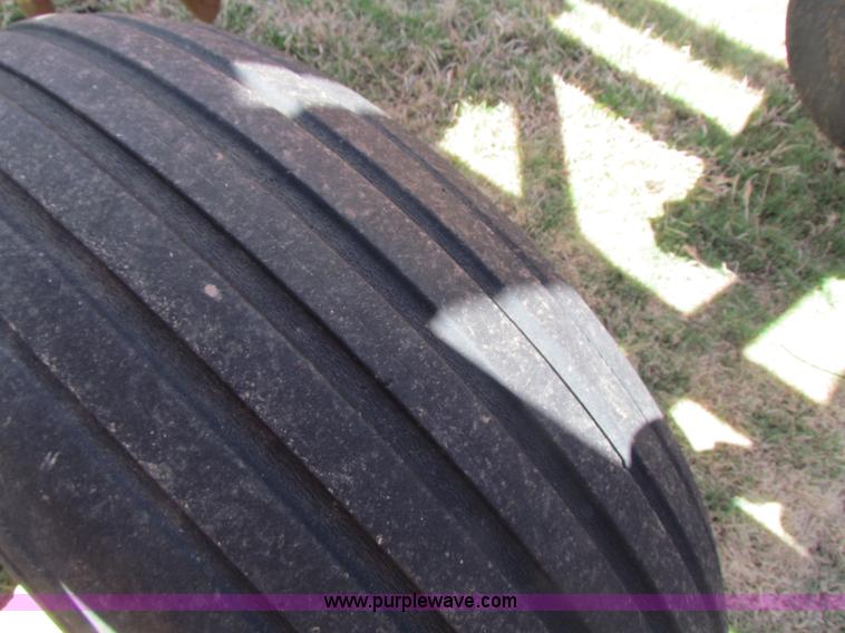 image for item H2210 2004 Krause 4990 28' folding disk