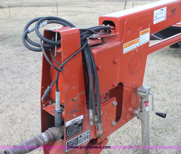 image for item H2215 2008 AGCO 3312 Hydroswing discbine swather