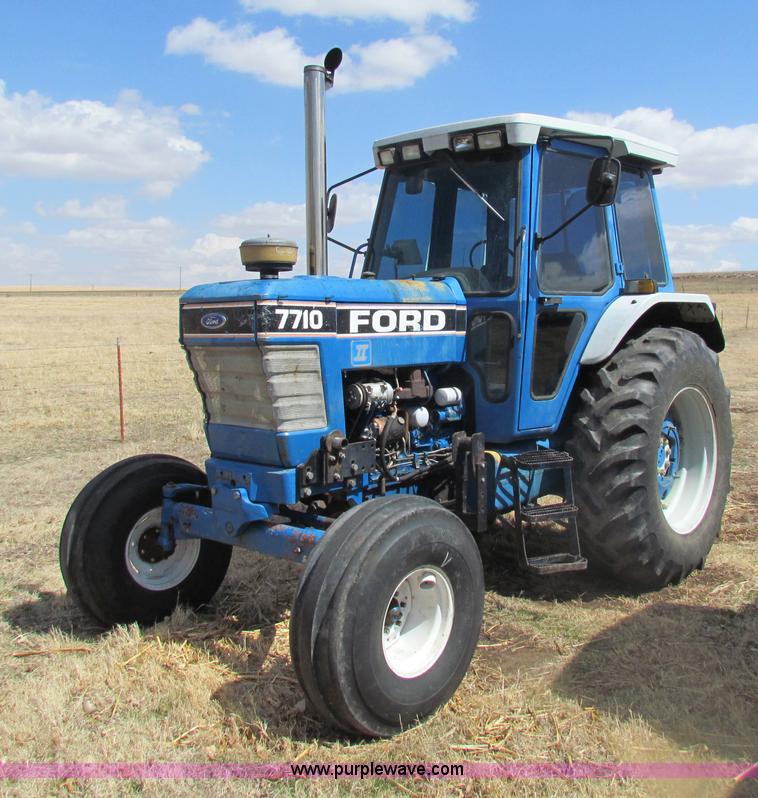 1991 Ford 7710 tractor in Dexter, KS Item H2216 sold Purple Wave