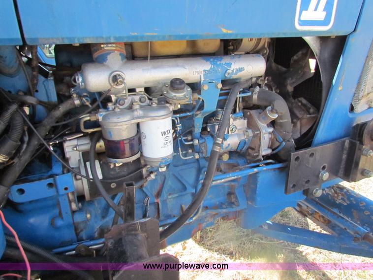 image for item H2216 1991 Ford 7710 tractor