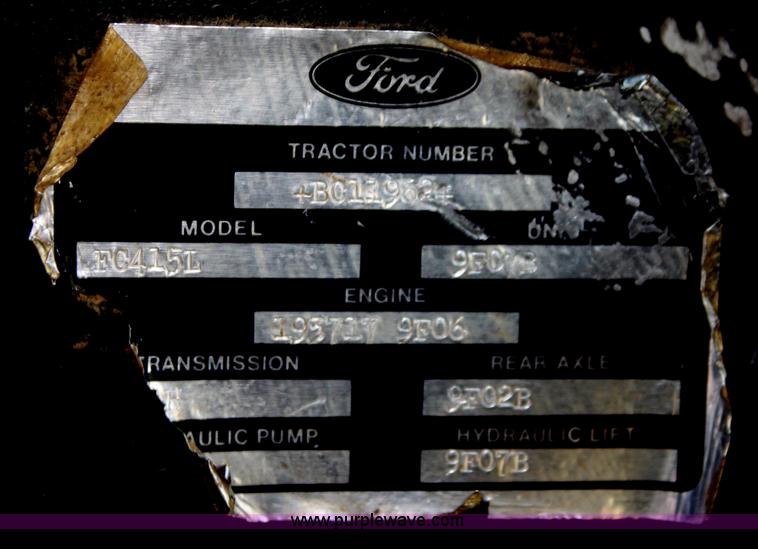 image for item H2216 1991 Ford 7710 tractor