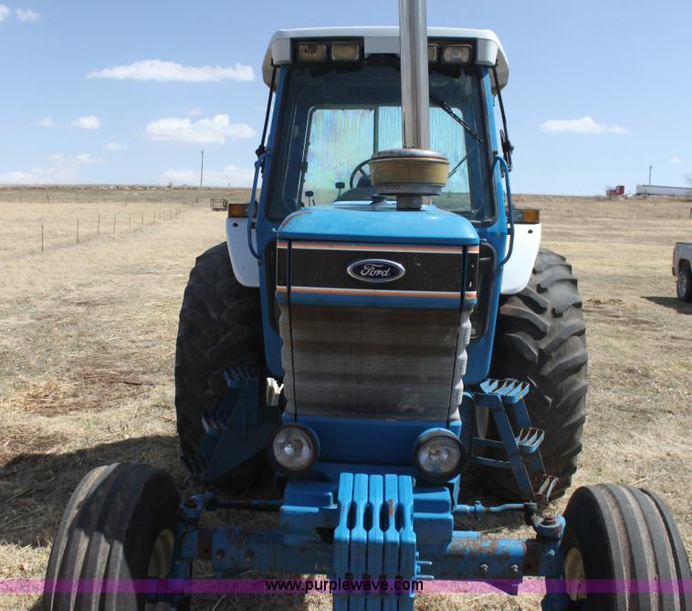 image for item H2217 1988 Ford 7710 tractor