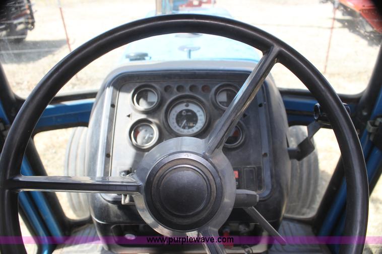 image for item H2217 1988 Ford 7710 tractor