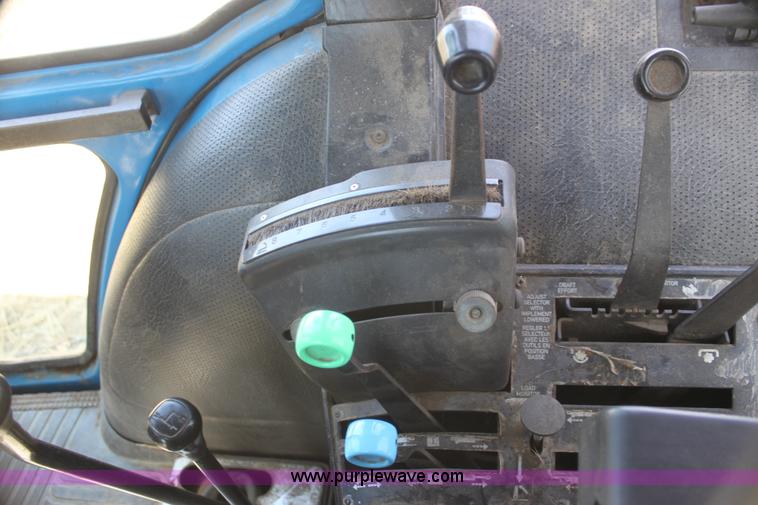 image for item H2217 1988 Ford 7710 tractor