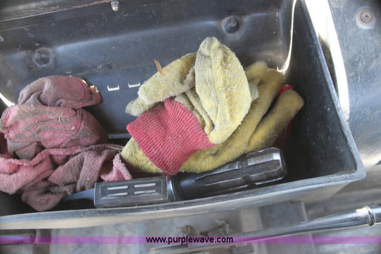 image for item H2217 1988 Ford 7710 tractor