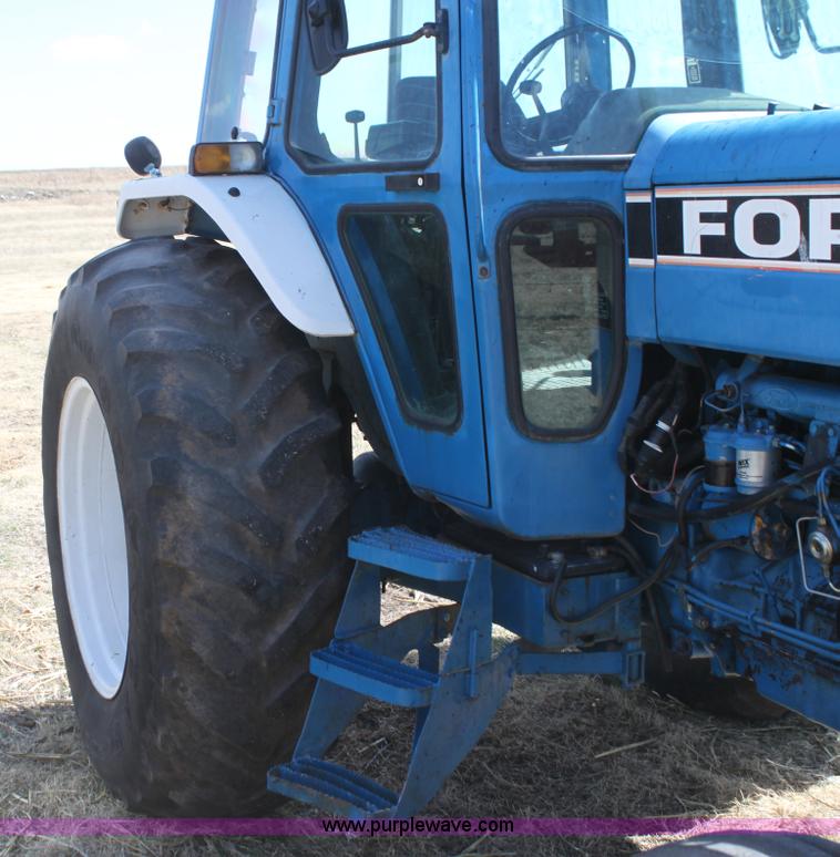 image for item H2217 1988 Ford 7710 tractor