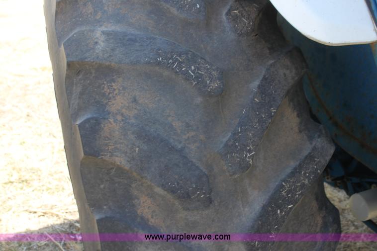 image for item H2217 1988 Ford 7710 tractor