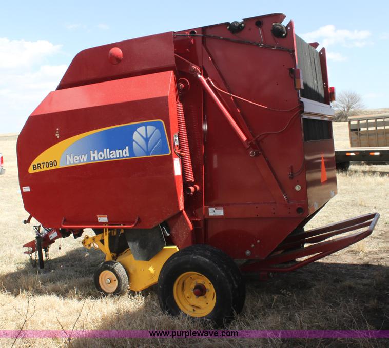 image for item H2218 2009 New Holland BR7090 round baler