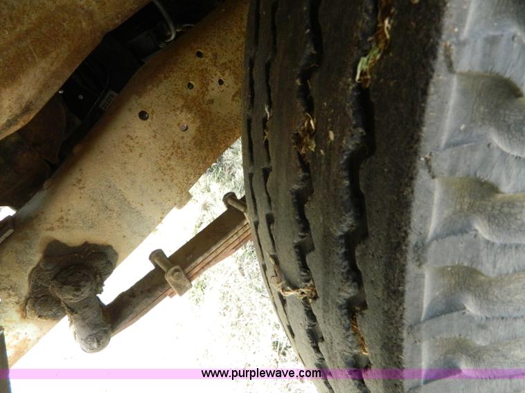 image for item H2494 1962 Ford F600 grain truck