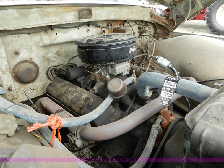 image for item H2494 1962 Ford F600 grain truck