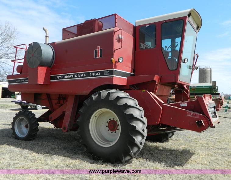 image for item H2495 1981 International 1460 Axial-Flow combine
