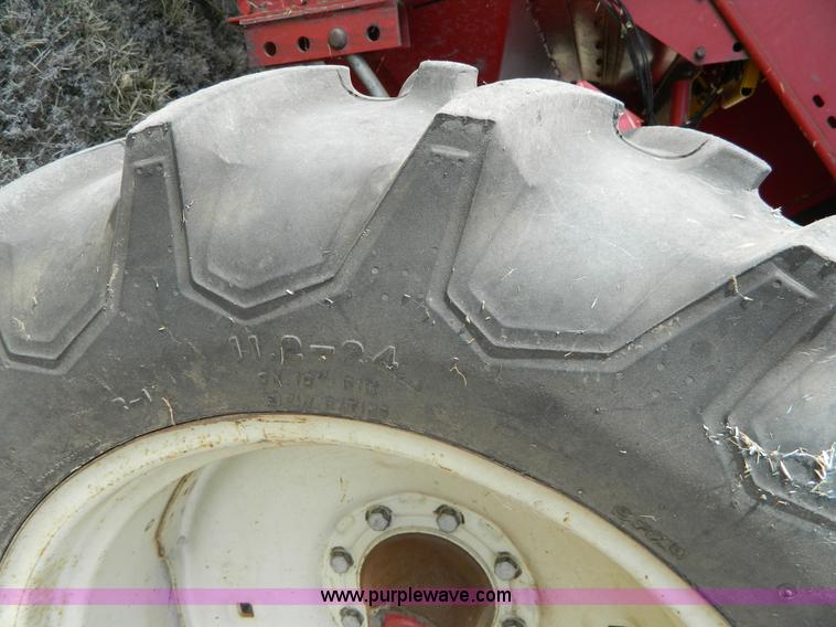 image for item H2495 1981 International 1460 Axial-Flow combine