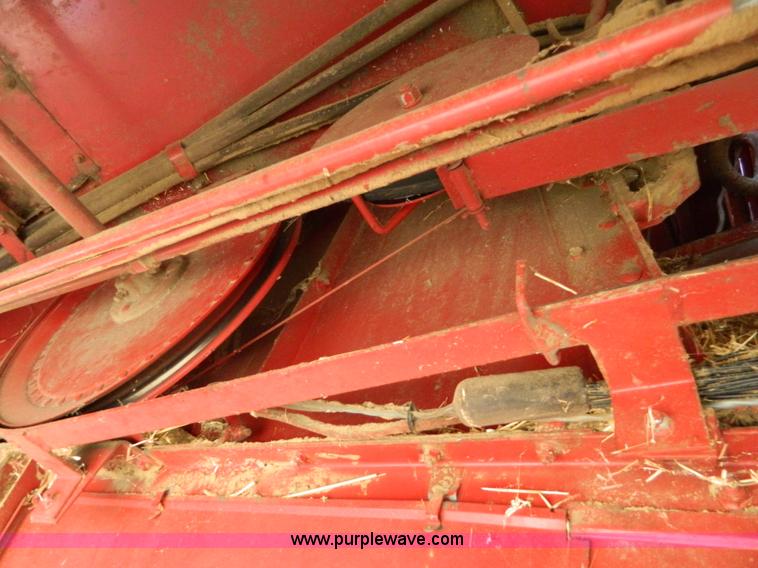 image for item H2495 1981 International 1460 Axial-Flow combine